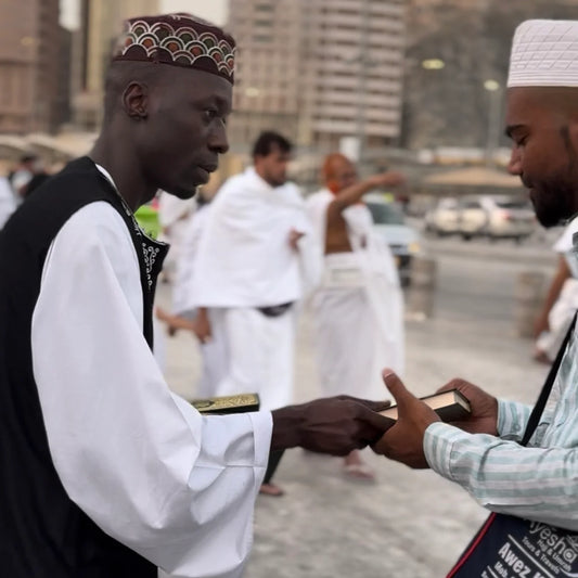 Gift Qur’ans in Masjid Al Haram, Makkah